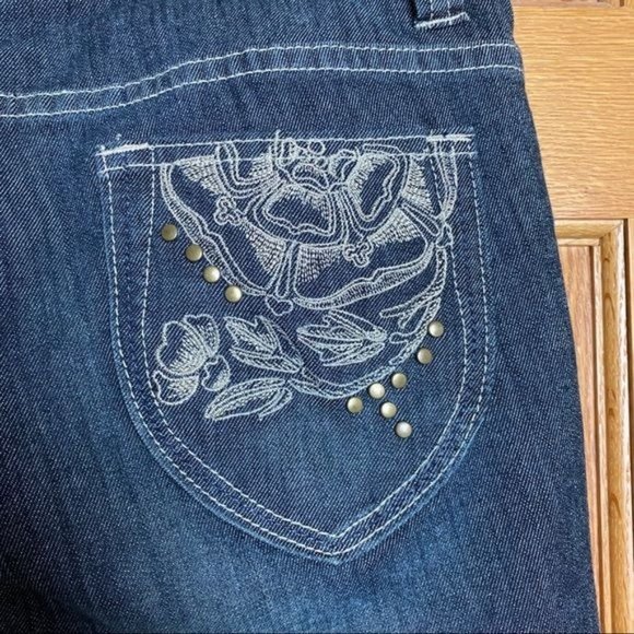 Calvin Klein Choice Blue Embroidered Low Rise Boot Cut Size 28 - Picture 3 of 11